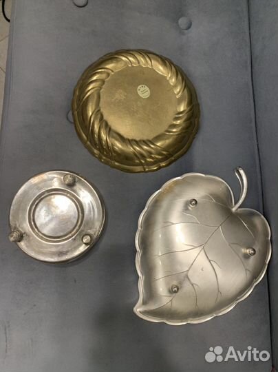 Больше сервировочное блюдо на ножках. Германия