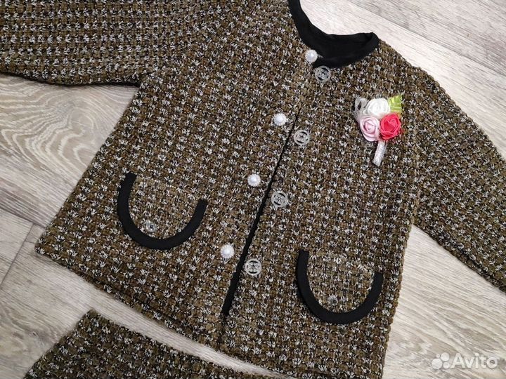 Костюм для девочки с шортами 98