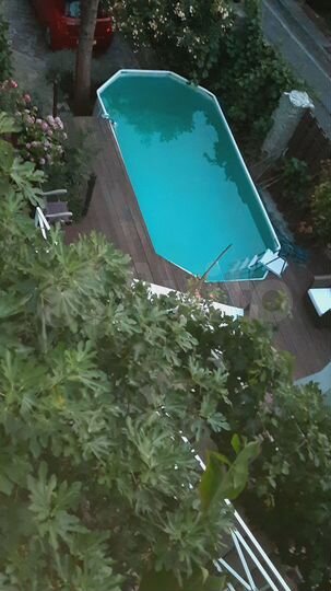 Дом 180 м² на участке 2 сот.