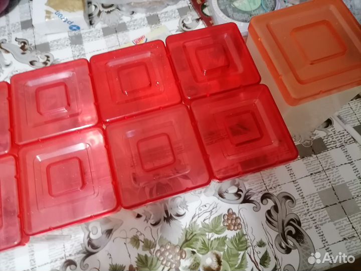 Пластиковые ёмкости для сыпучих продуктов Б/у