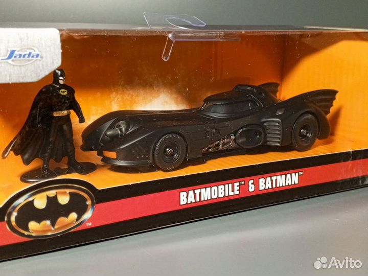 Модель авто Batmobile & Batman 1989 1/32 (Jada)