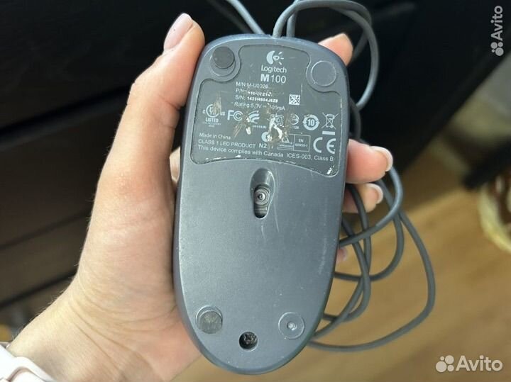 Проводная компьютерная мышь Logitech M100