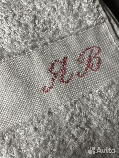 Именная ручная вышивка на полотенце