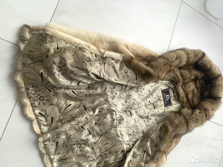 Шуба норковая автоледи с капюшоном из соболя