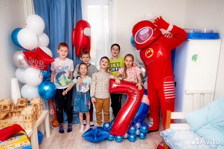 Амонг Ас на день рождения