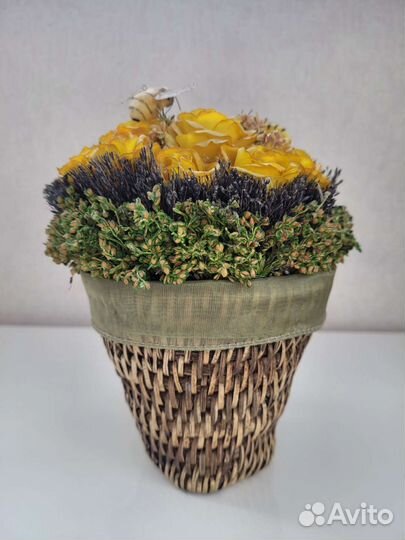 Цветочная корзинка. Декор