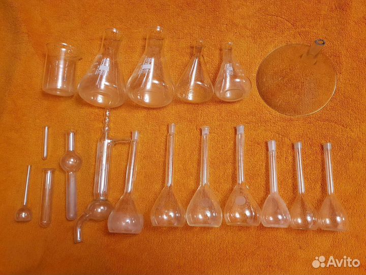 Бутыль колба пробирка