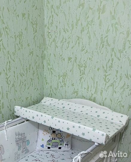 Пеленальная доска на кроватку