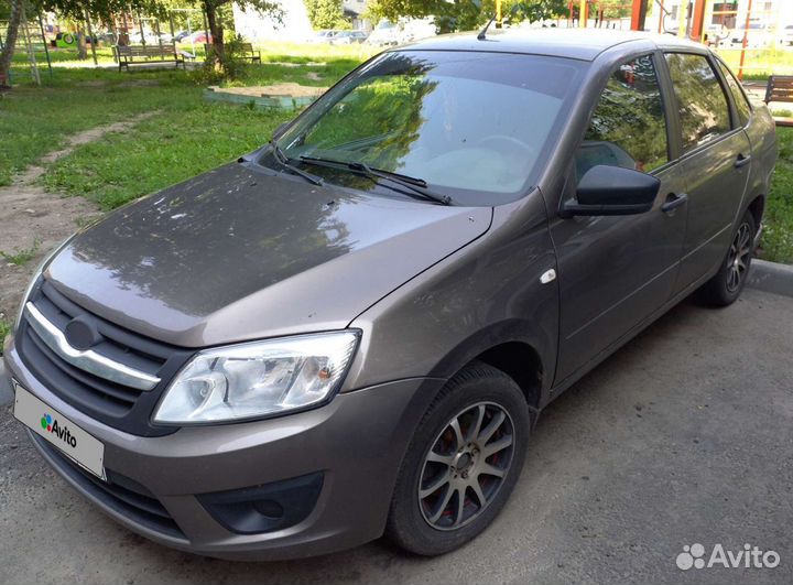 LADA Granta 1.6 МТ, 2017, 140 000 км
