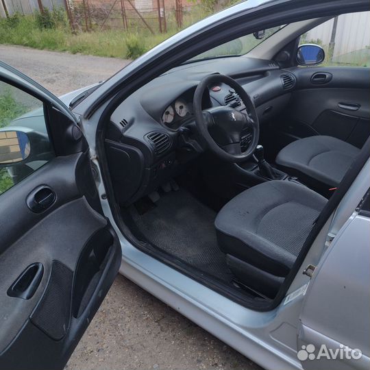 Peugeot 206 1.4 МТ, 2007, 297 260 км