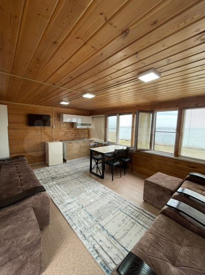 Дом 25 м² на участке 4 сот.