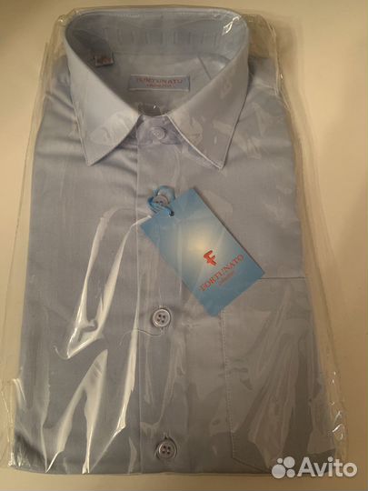 Рубашка на мальчика новая голубая