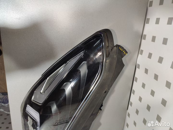Фара правая hyundai tucson 3