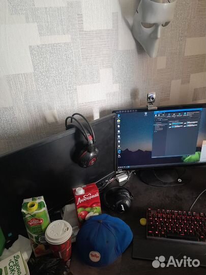 Игровой пк с монитором и кресло,столом