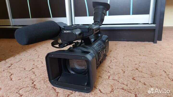 Sony HXR-NX5M
