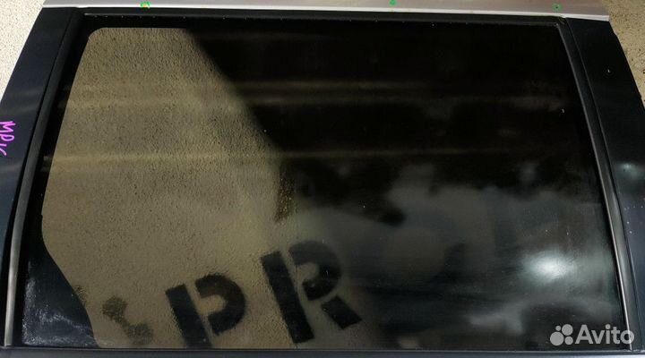 Стекло двери(сдвижной)задней правой для Mazda MPV2