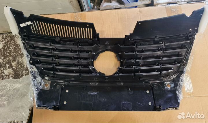 Решетка радиатора passat b6