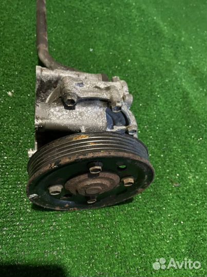 Помпа Сузуки гранд Витара 2.0