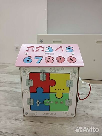 Бизиборд домик бу