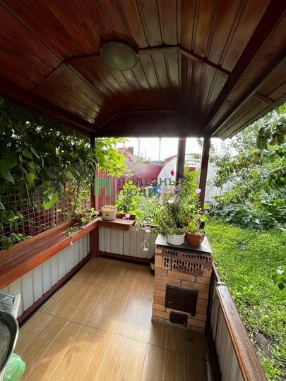 Коттедж 235 м² на участке 8 сот.