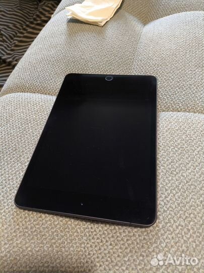 iPad mini 2019 Wi-Fi + Cellular