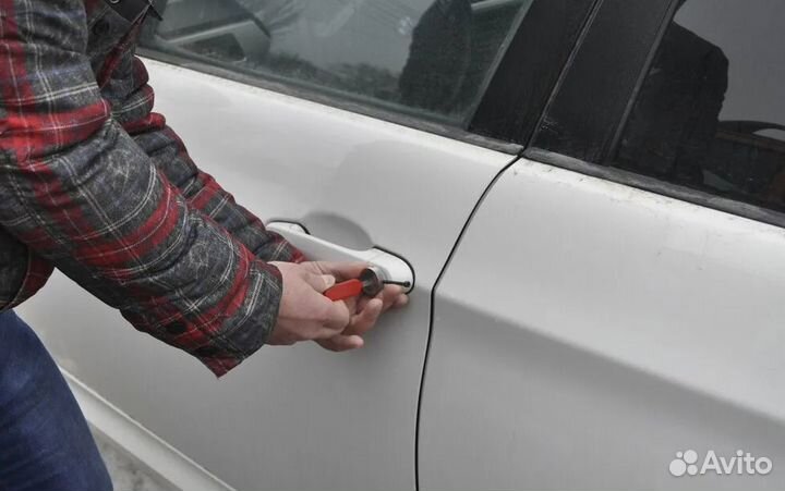 Вскрытие автомобиля открыть машину капот багажник