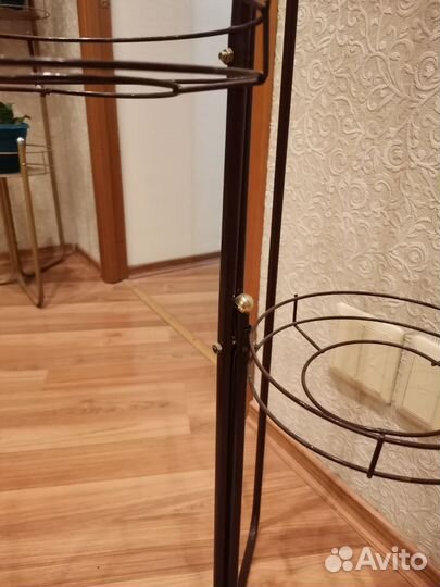 Подставка для цветов напольная металлическая