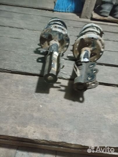 Стойки с ароматизаторами на Chevrolet T300