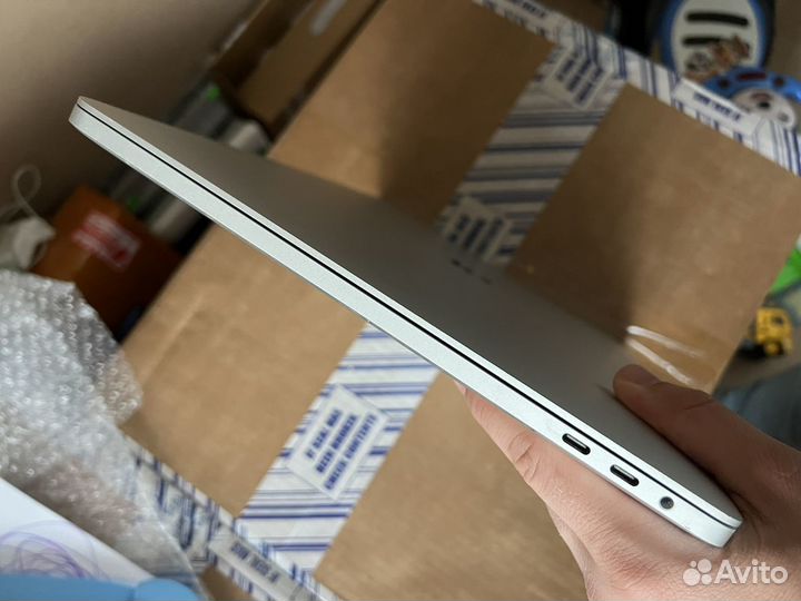 Apple MacBook Pro 16 2019 i9 1Tb 166 циклов