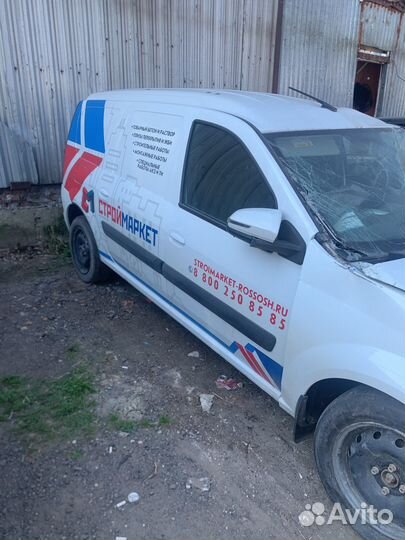 LADA Largus 1.6 МТ, 2021, битый, 100 000 км