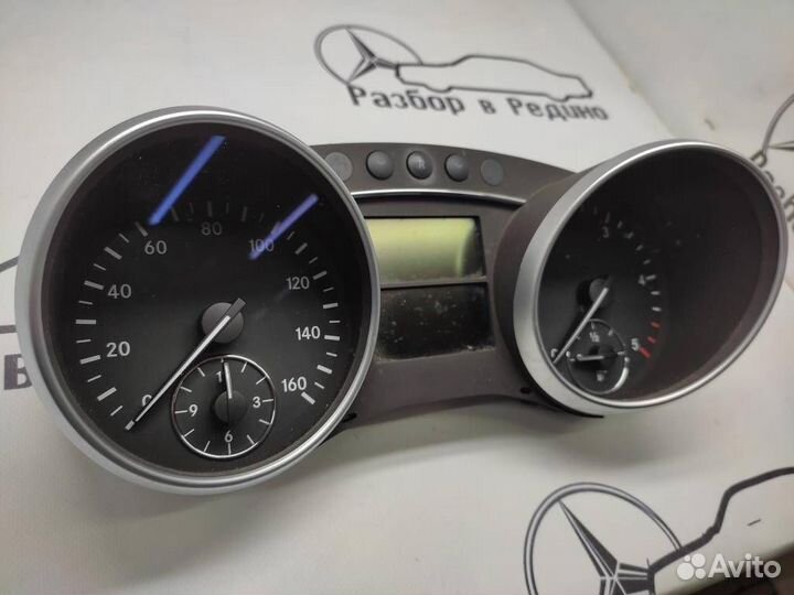 Щиток приборов w164 ML-class 642.940 03.2007