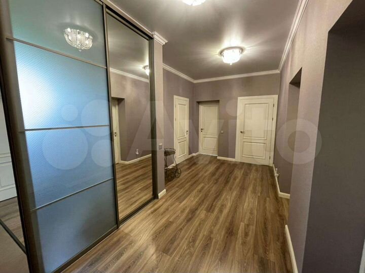 3-к. квартира, 110 м², 3/4 эт.