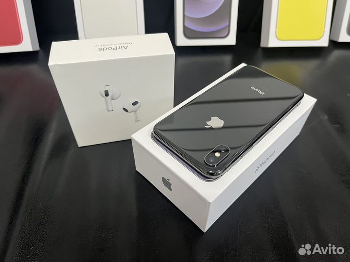 Телефон iPhone X 64Gb + наушники в подарок