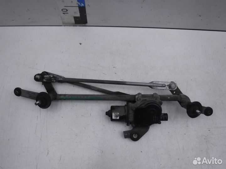 Трапеция стеклоочистителя на Nissan Almera