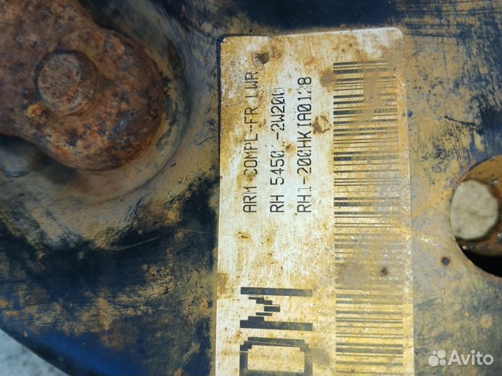 Рычаг передний правый Hyundai Santa Fe 3