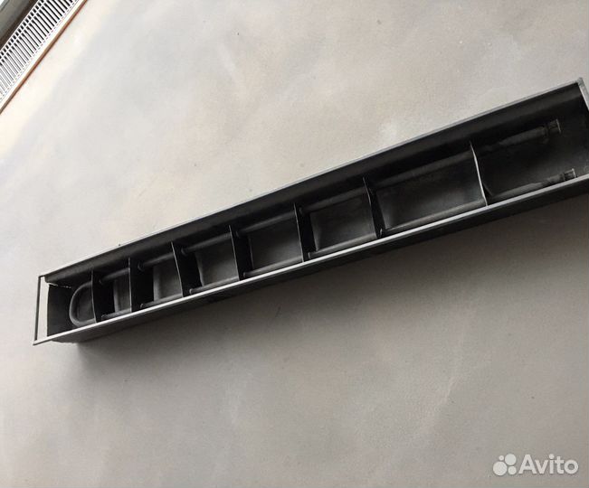 Внутрипольный конвектор водяной