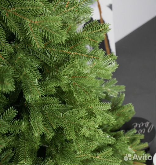 Елка искусственная