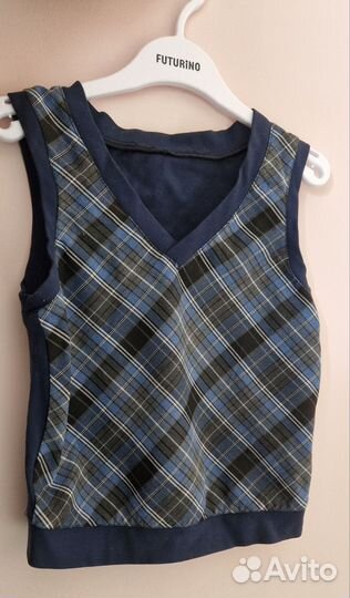 Жилетка для мальчика школьная