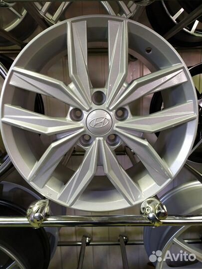 Диски R17 5x114,3 et45 d67,1 Remain R151 Новые