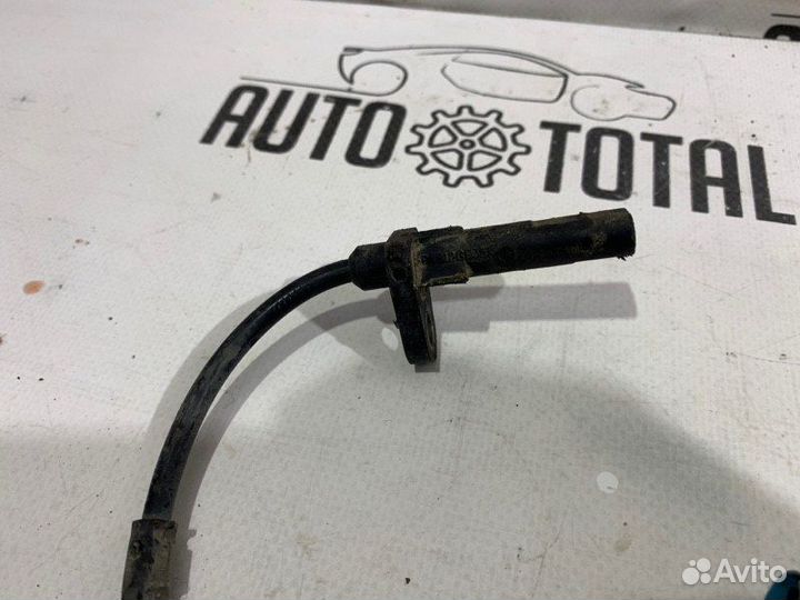 Датчик ABS задний правый Bmw 745 E65 N62B44 2004