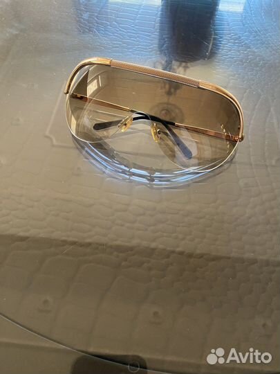 Солнцезащитные очки женские брендовые