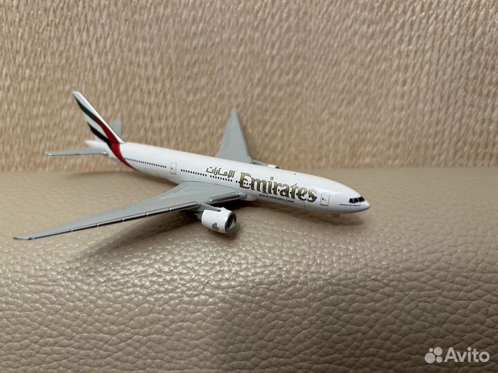 Модели самолетов Boeing Herpa 1:500