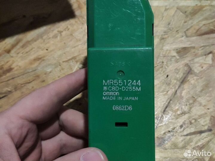 Блок управления стеклоподъемниками Mitsubishi