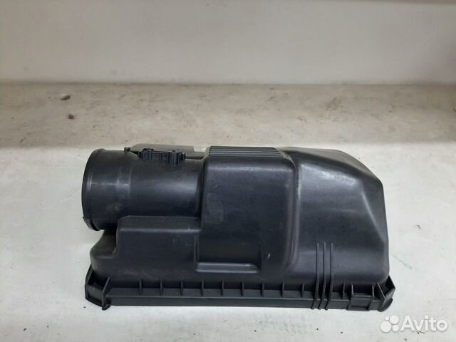 Продается б/у крышка возд. фильт.Toyota Prado/2012