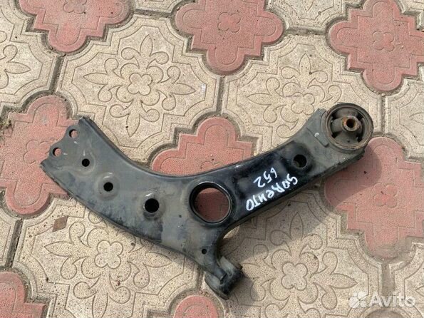 Рычаг(бумеранг) Kia Sorento Prime