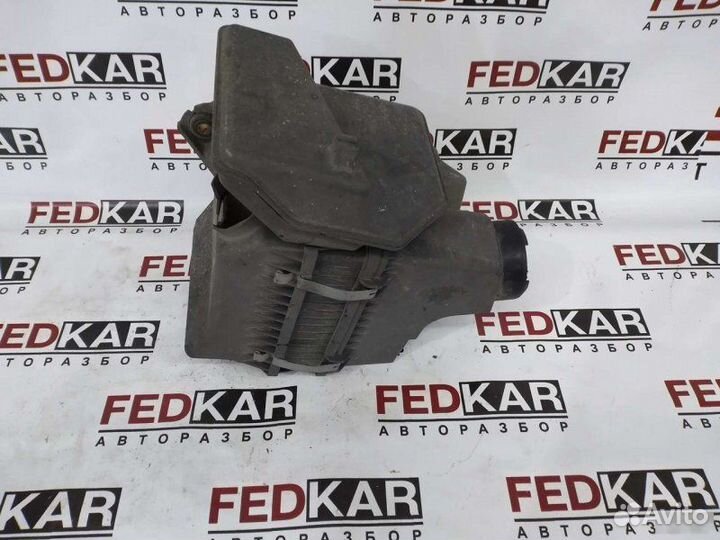 Корпус воздушного фильтра Mitsubishi Lancer Cedia