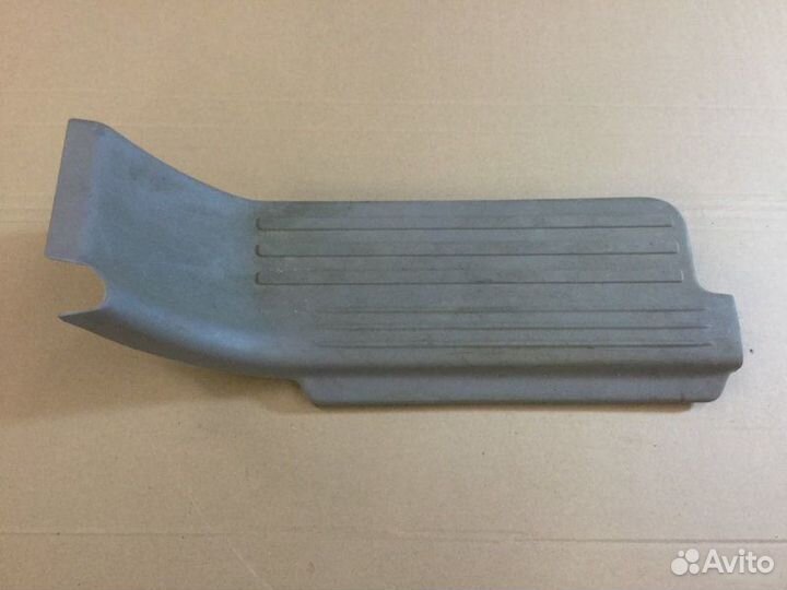 Накладка на порог внутренняя Mitsubishi Pajero KH