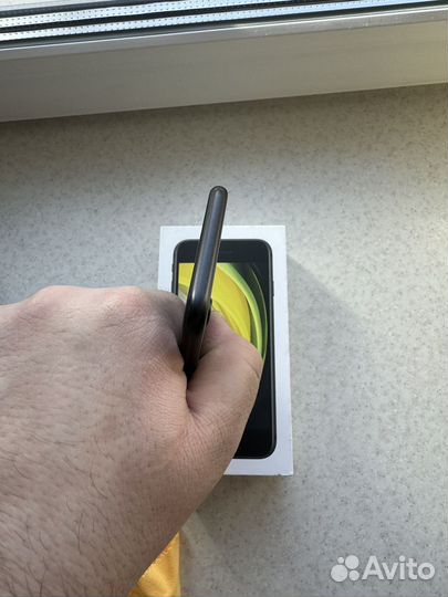 iPhone SE (2020), 256 ГБ