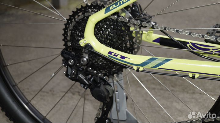 GT Avalanche 27.5 Elite