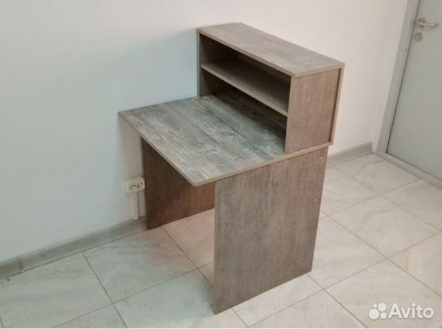 Стол мини-ресепшен. Рабочий, компьютерный с полкой